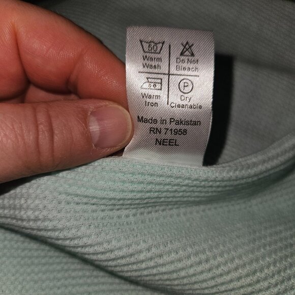 Bambini Solid Mint Green Waffle Knit 100% Cotton Thermal Blanket 28" x 38" - Picture 3 of 7